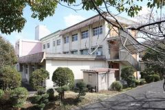 河内長野市立西中学校 徒歩27分。 2140m