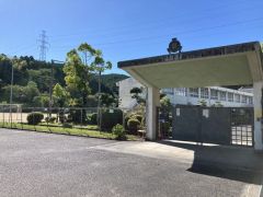 河内長野市立加賀田中学校 徒歩14分。 1110m