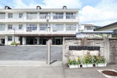 橋本市立柱本小学校 徒歩7分。 510m