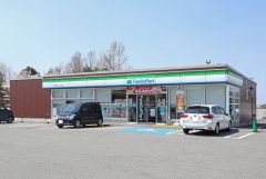 ファミリーマート橋本東インター前店 1000m