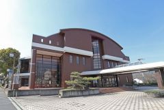 橋本市サカイキャニング温水プール「レインボー」 徒歩55分。 4330m