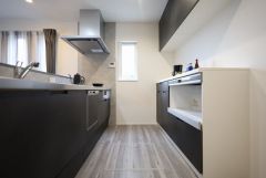 新たにカップボードを用意しなくても大丈夫な食洗機もついてるキッチン