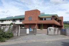 橋本市立あやの台小学校 徒歩約約15分。車約3分。住宅地内にあるため、車通りも少なく通学も安心！ 960m