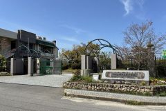 東中学校 1300m