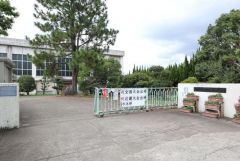 橋本市立紀見東中学校 徒歩20分。 1580m