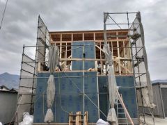 ・建築中・6月完成予定・北面・2025年2月撮影