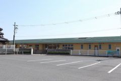 橋本市立高野口こども園 徒歩7分。 530m